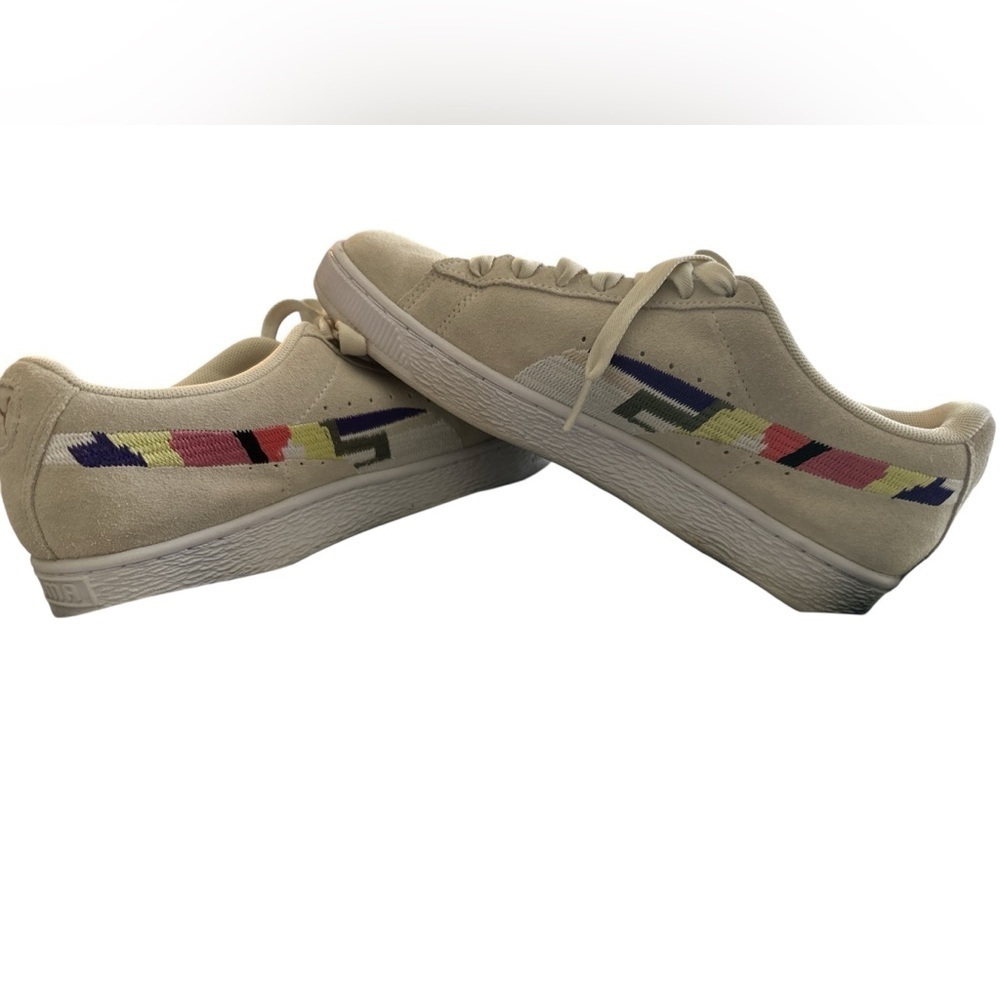 Puma Suede Lace Up  Womens Beige Sneakers Shoes w/ color blocking sz 8.5